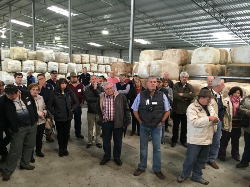 don-macdonald-principal-of-macdonald-wool-welcomes-the-dohne-conference-delegates-this-morning-at-dubbo-by-outcross-media